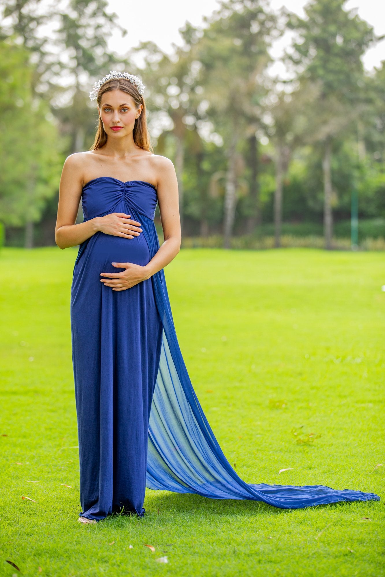 Pregnancy Photo Shoot Dress Ideas - Capturing the Beauty of Motherhood -  Being The Parent